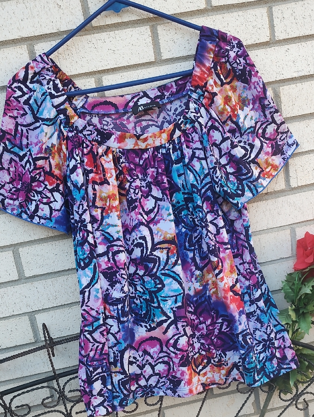 Multi-Color Top* - Picture 4 of 9